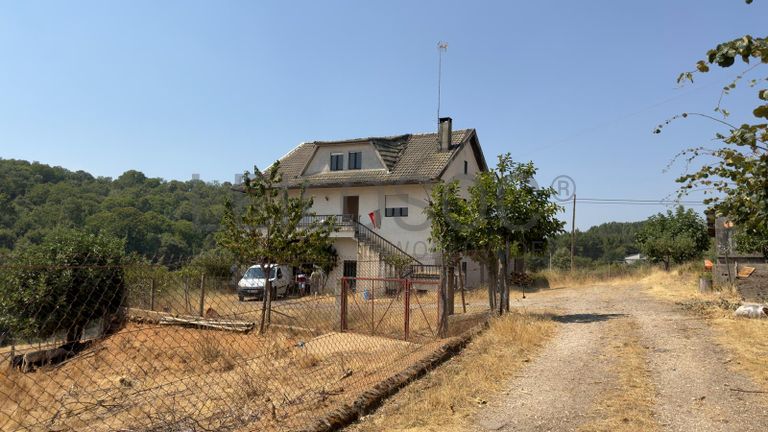 Fotografia de imóvel: Moradia · Donai, Bragança