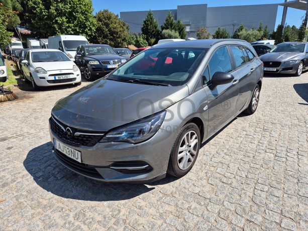 Opel Astra · Ano 2021