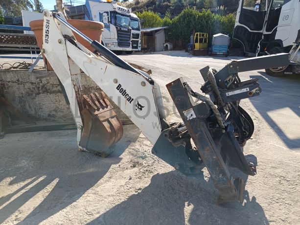 Fotografia de equipamento: Braço Retroescavadora Bobcat