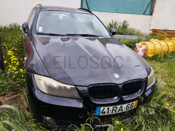BMW 320d 2.0 · Ano 2010