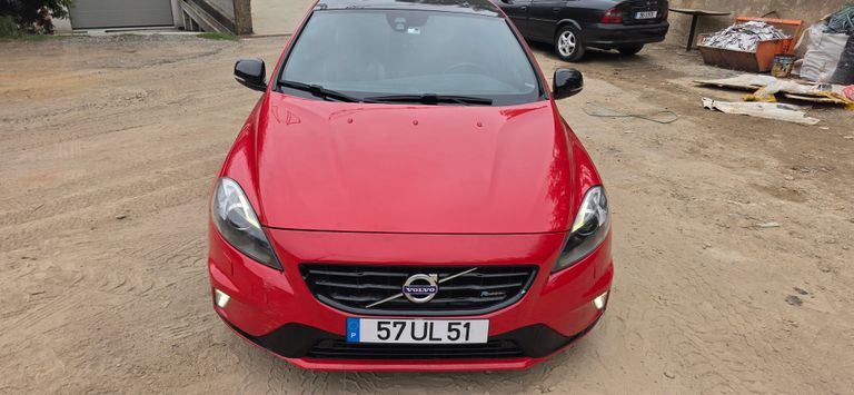 Volvo V40 D2 Rdesign · Ano 2013