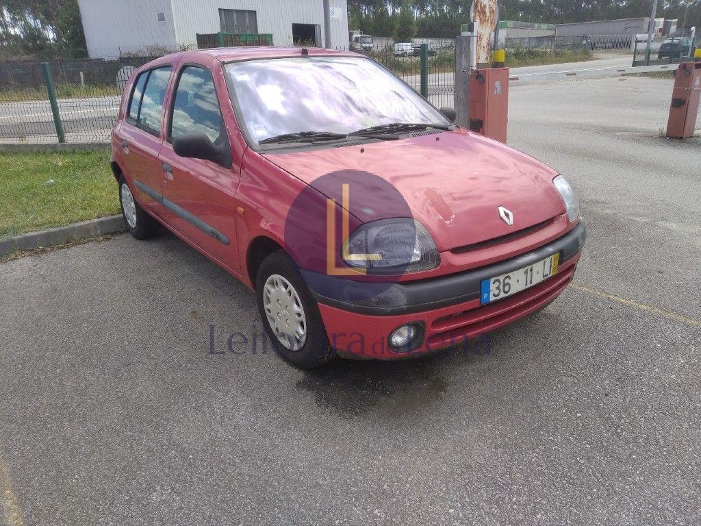 Fotografia de imóvel: Renault Clio 2008 , matricula 36-11-LL (Proc 1384/22.5T8AVR - Mazel, SA)