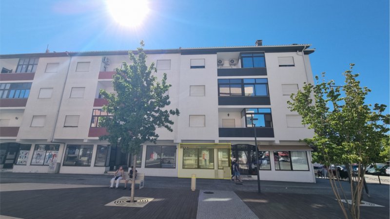 Fotografia de imóvel: Loja - (c/37,35m²) – Valpaços / Vila Real
