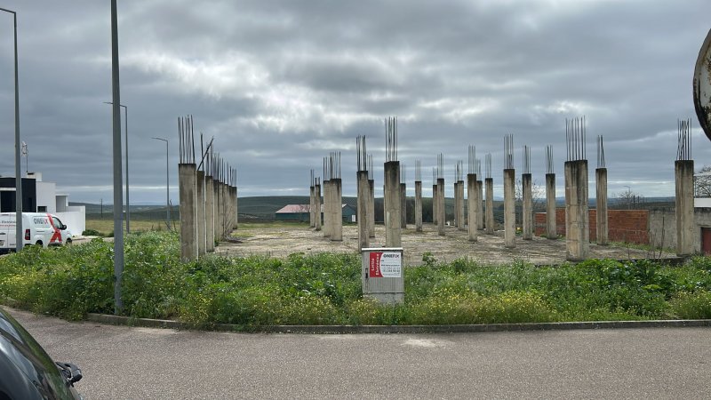 Fotografia de imóvel: Lote de terreno - (c/ 879,00m²) - N. S.ª da Expectação / Campo Maior