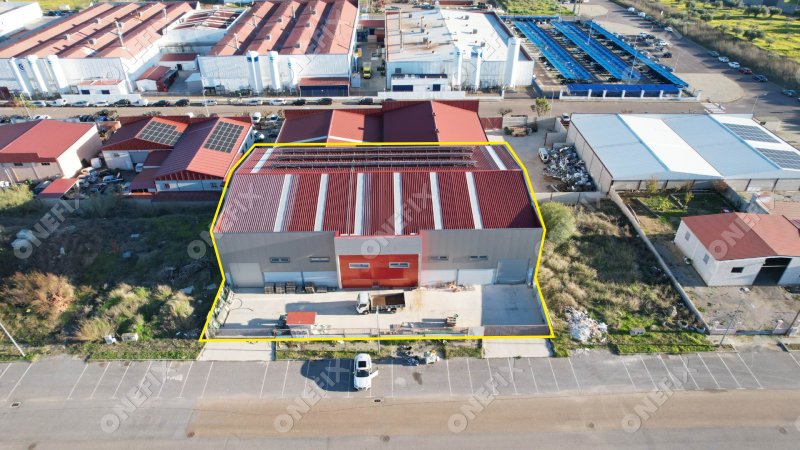 Armazém c/ logradouro - (c/ 1.000,00m²) - S. João Baptista / Campo Maior