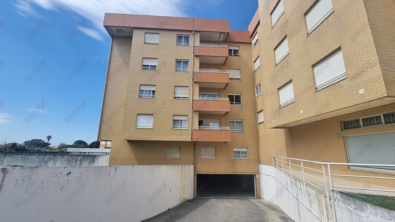 Fotografia de imóvel: Garagem “GK” - (c/ 14,50m²) – Arcozelo / Vila Nova de Gaia