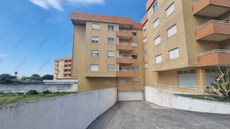 Fotografia de imóvel: Garagem “GX” - (c/ 16,50m²) – Arcozelo / Vila Nova de Gaia