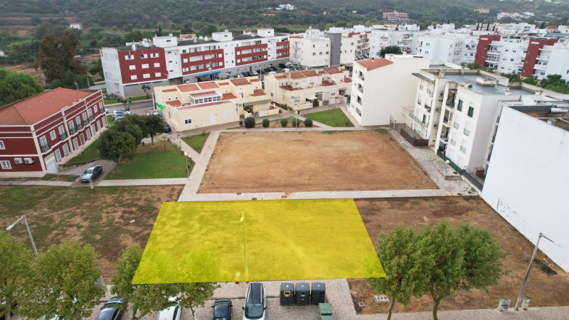 Lote de Terreno - (c/466,90m²) – Silves / Faro