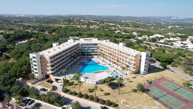 Aparthotel Balaia Atlântico - 53x Apartamentos (T1) | 83x Parqueamentos | 8x Lojas | Áreas Comuns