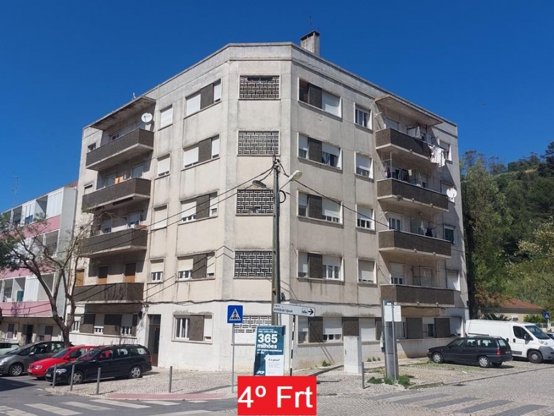 Apartamento T2 (74,50m2) (Fracção O) 4º Frt - TRAFARIA