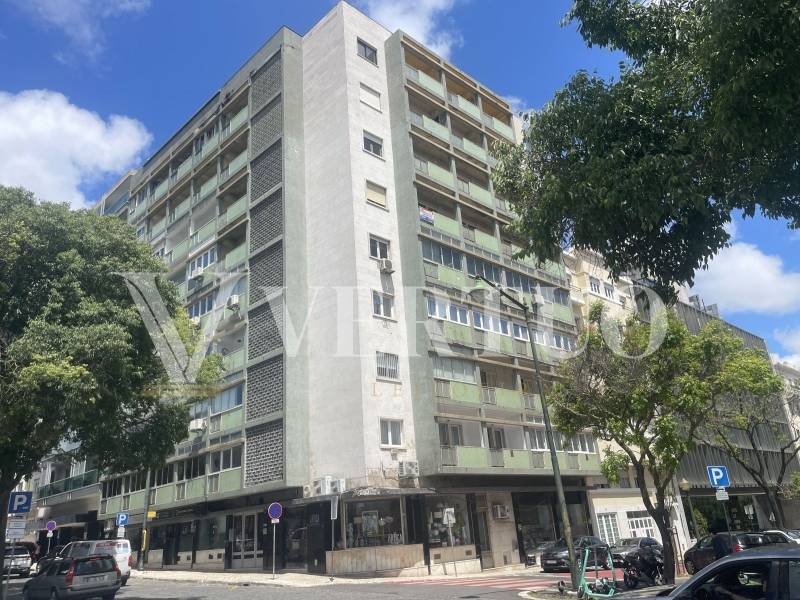 Fração autónoma designada pela letra “O“ no quinto andar esquerdo, destinado a habitação, com área bruta...