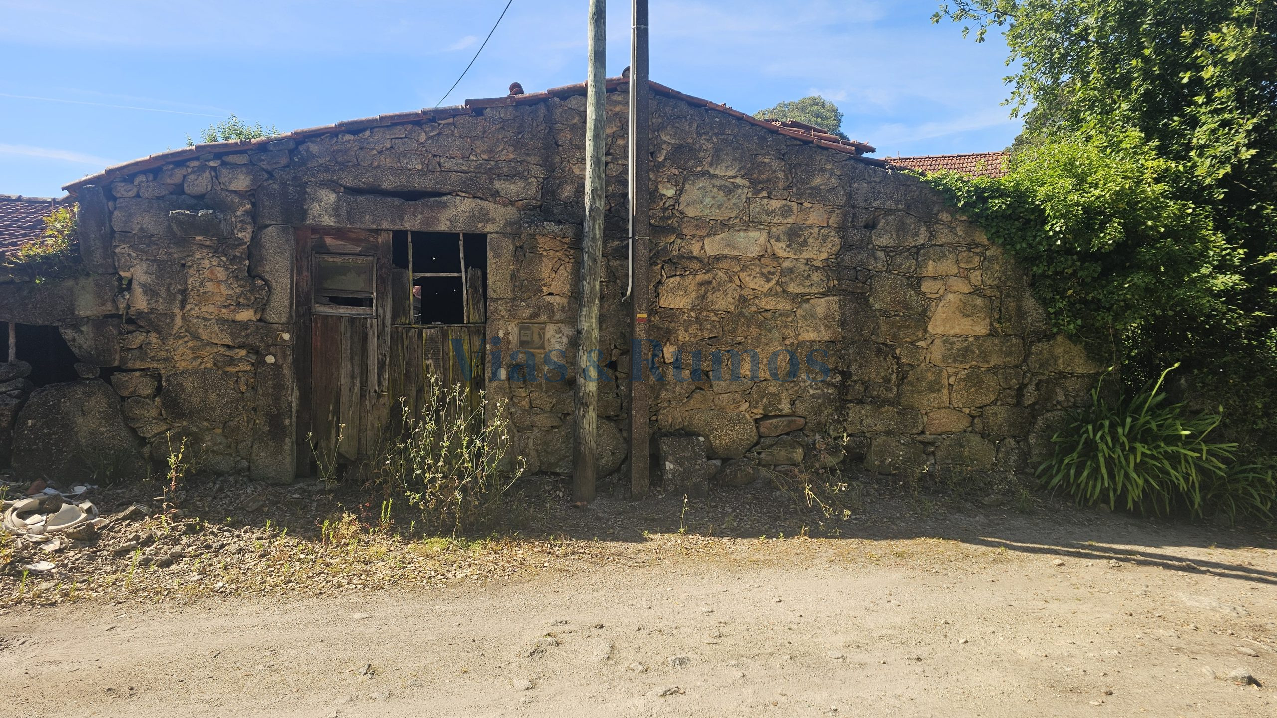 Fotografia de imóvel: 1/8 Casa c/ logradouro