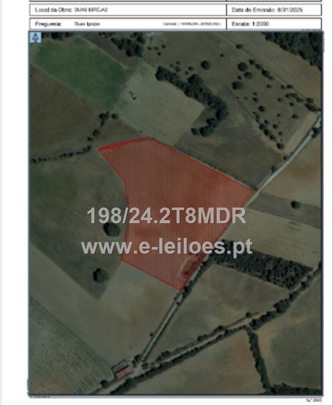 Fotografia de imóvel: Prédio rústico com 21.900 m2 sito em Duas Igrejas, Miranda do Douro
