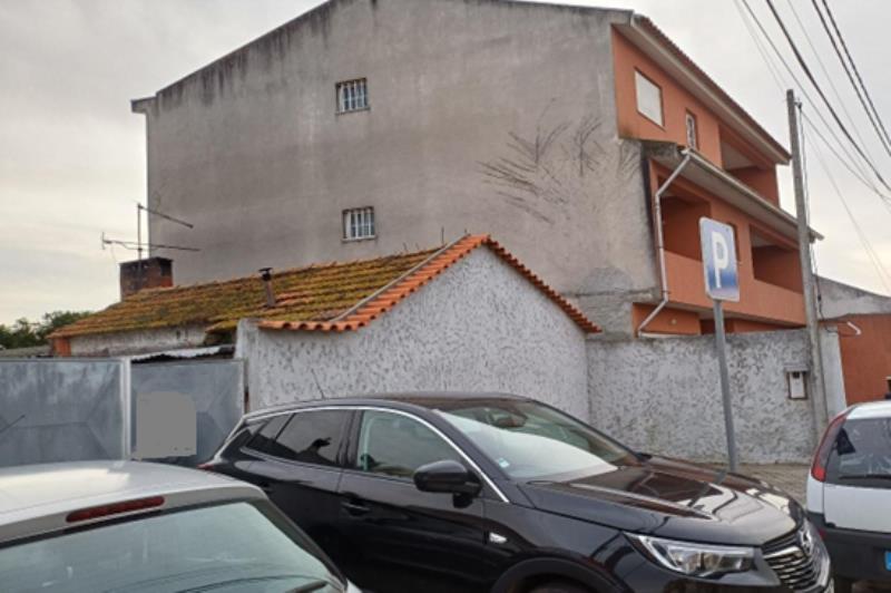 2/7 de terreno para construção com benfeitora