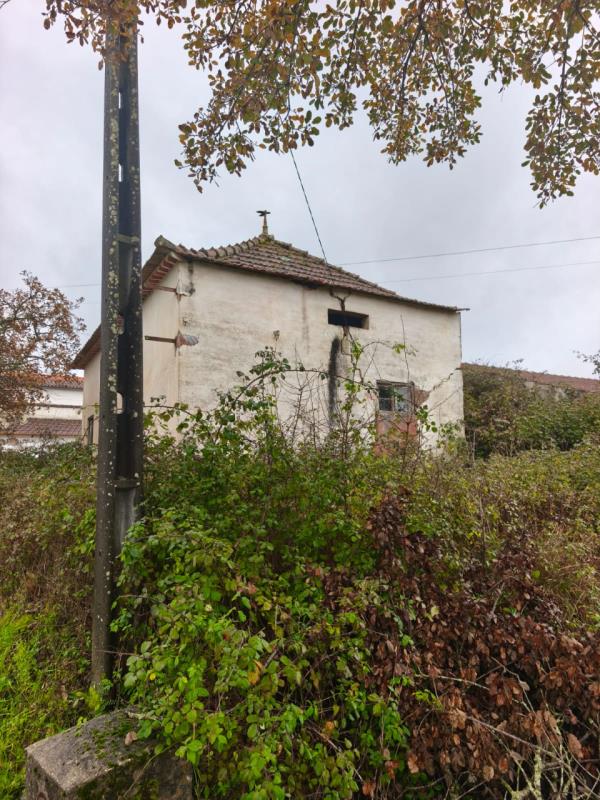 Fotografia de imóvel: Casa em ruínas em Maças de Dona Maria (Alvaiázere)