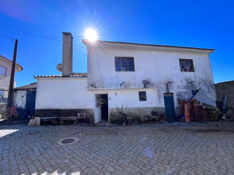 Fotografia de imóvel: Moradia em Terroso - Espinhosela