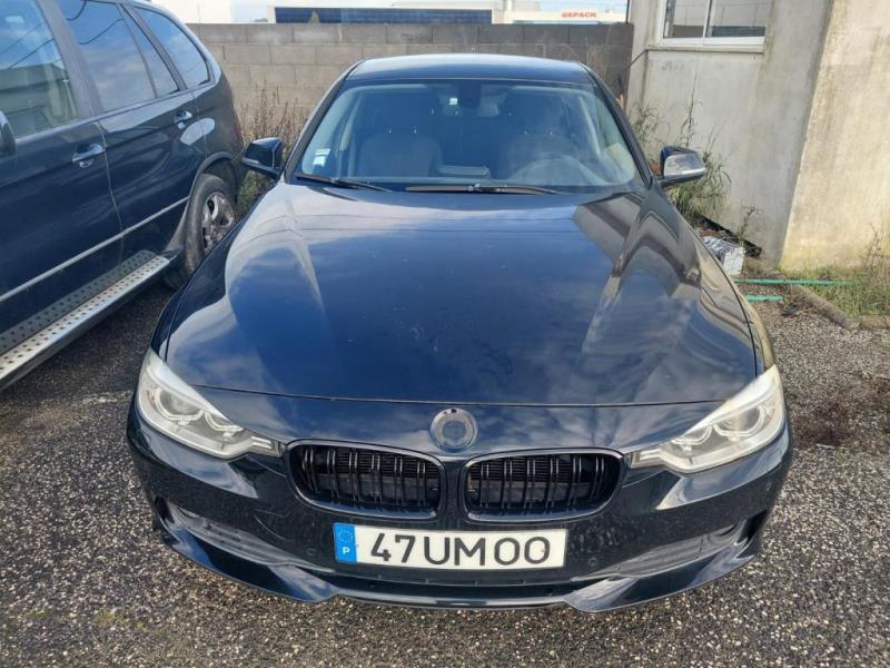 Fotografia de veículo: BMW Série 3 - 318d - de 2015