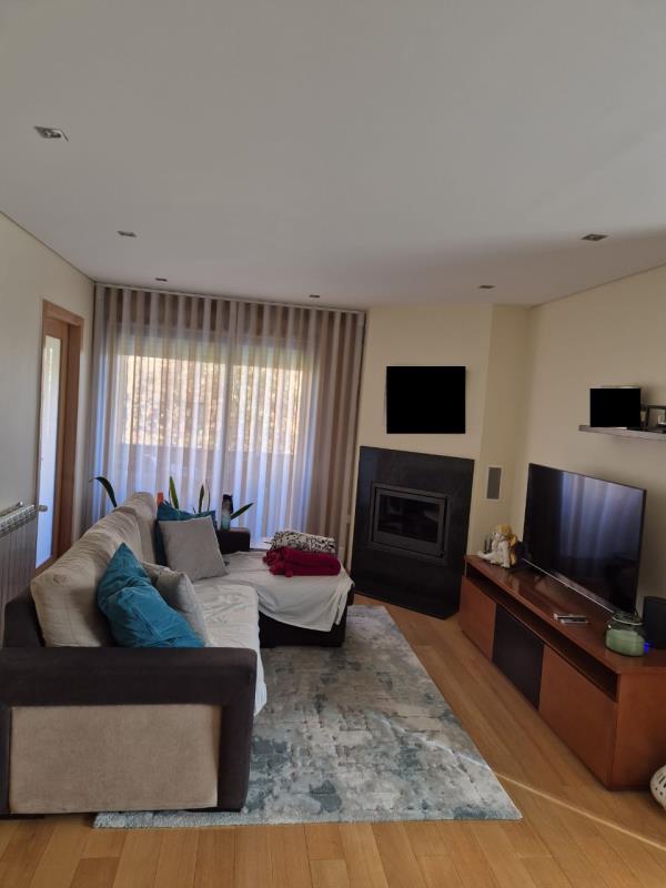 Fotografia de imóvel: Apartamento T3 em Ferreiros, Braga