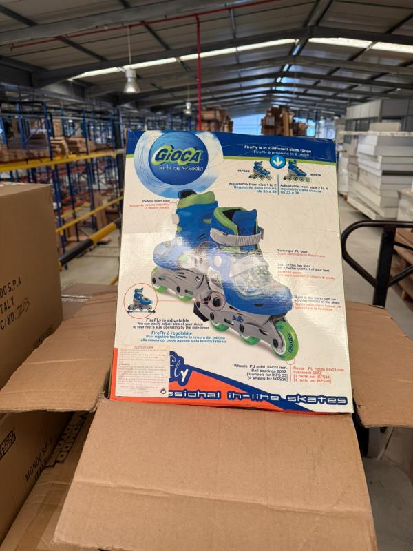 Fotografia de equipamento: Lote de Mercadoria - Brinquedos e artigos para criança