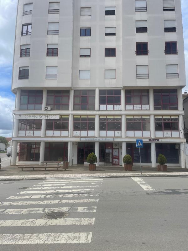 Fotografia de imóvel: FRACÇÃO DESTINADA A COMÉRCIO E INDUTRIANO CENTRO DE MACEDO DE CAVALEIROS