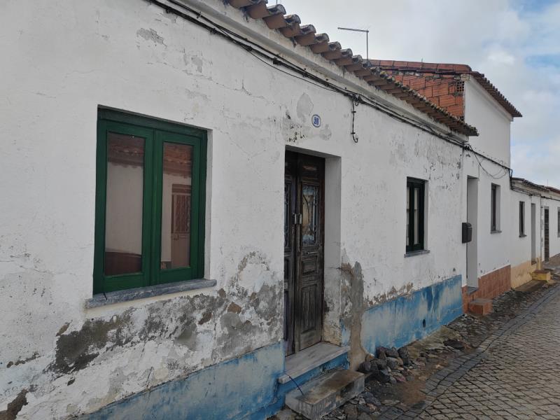 Fotografia de imóvel: EXPECTATIVA DE AQUISIÇÃO sobre 1/2 de moradia em Santa Vitória - Beja