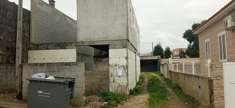 Fotografia de imóvel: *PRÉDIO EM LEÇA DO BALIO - MATOSINHOS*