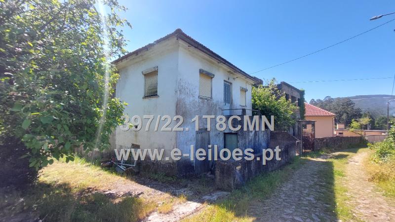 Moradia (p/ restauto) com terreno,  em Venade, Caminha