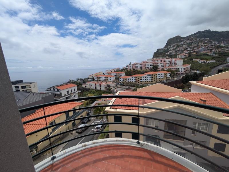 Fotografia de imóvel: Apartamento T3 com estacionamento e Vista Mar - Câmara de Lobos