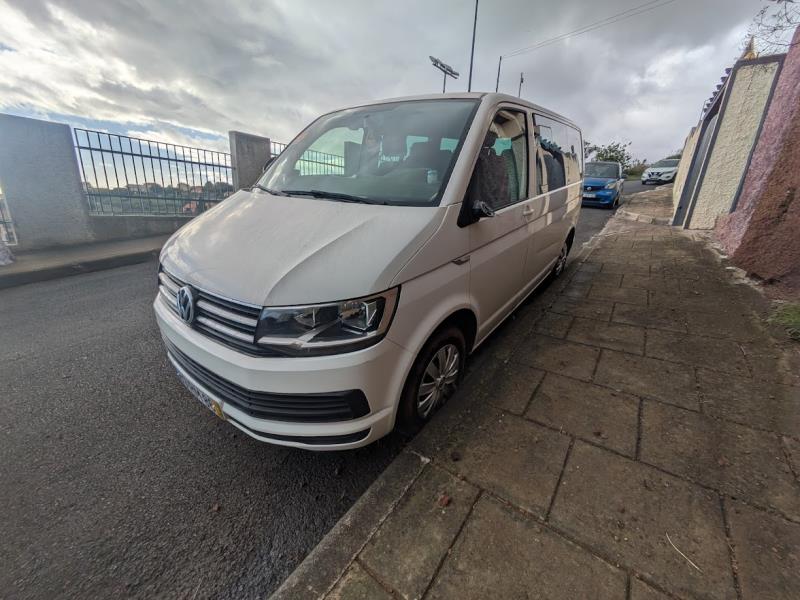 Fotografia de veículo: Veículo automóvel da marca VOLKSWAGEN Transporter