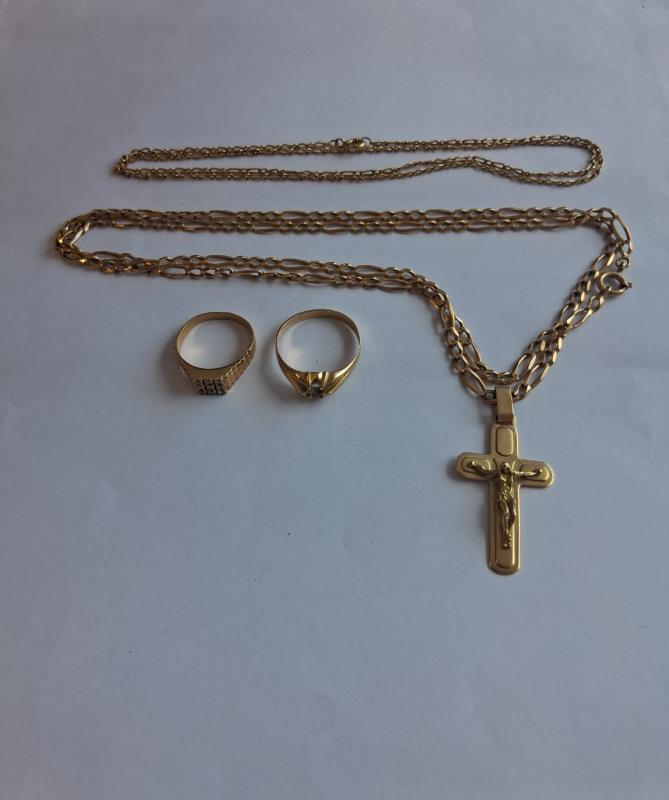 Fotografia de mobiliário: Lote de objetos em ouro