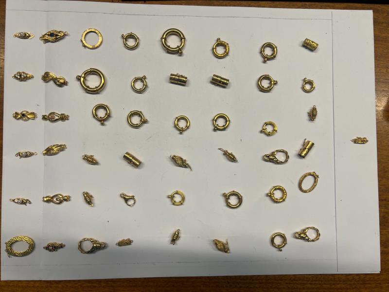 Fotografia de mobiliário: Lote objetos em Ouro