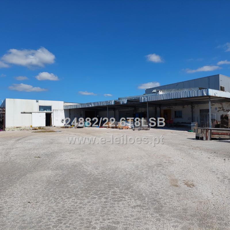 ARMAZÉM + TERRENO INDUSTRIAL (8.000 m²) | LOUSA - LOURES