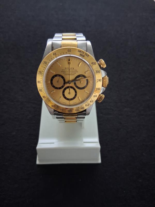 Fotografia de mobiliário: Relógio Rolex Daytona