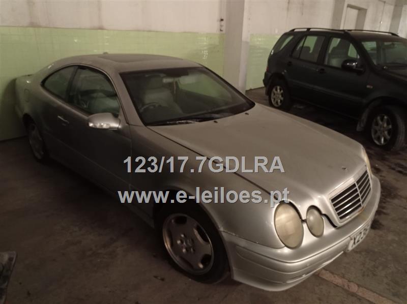 Mercedes-Benz CLK 320