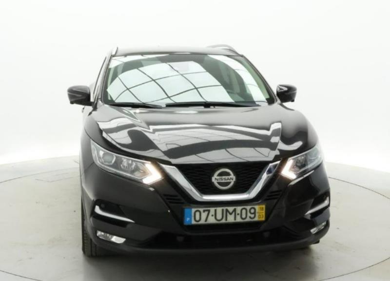 Fotografia de veículo: Nissan J11