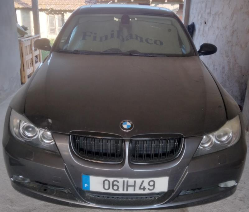 Fotografia de veículo: BMW 390L