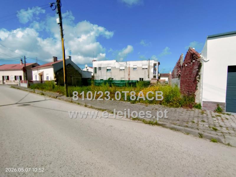 1/2 de terreno urbanizavel na Serra D'el Rei, Peniche