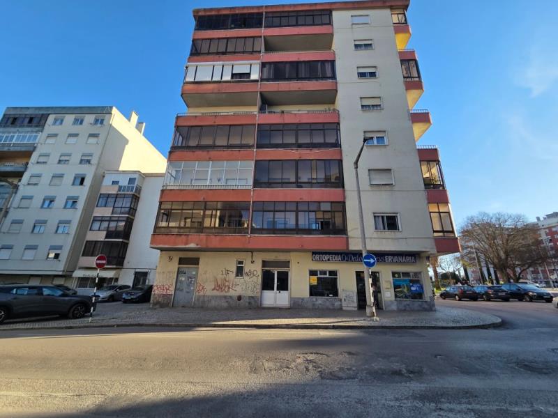 Fotografia de imóvel: Apartamento T2 Amora/Seixal