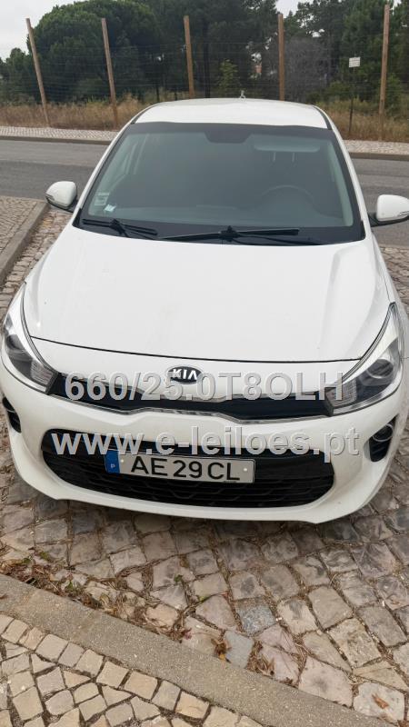 Veículo automóvel de matrícula AE-29-CL de 2020