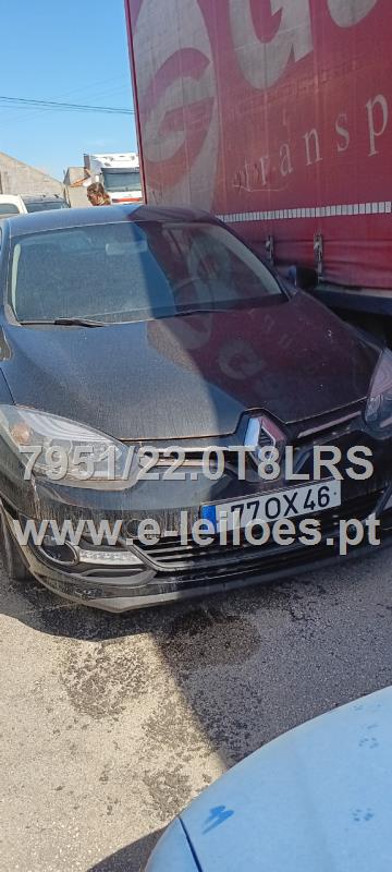 Veículo com a Matricula: 77-OX-46 Marca RENAULT