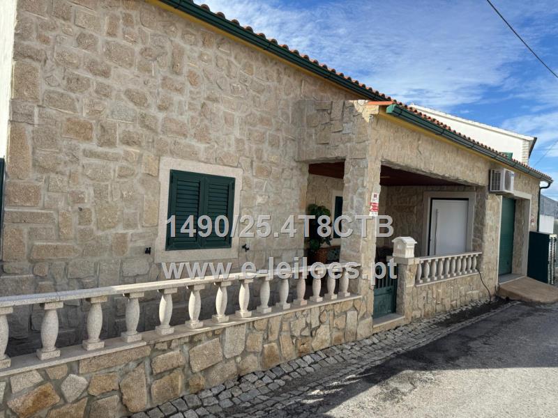 Moradia T5 com piscina em Ladoeiro, Idanha-a-Nova, Castelo Branco