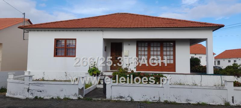 Moradia em Horta - Madalena