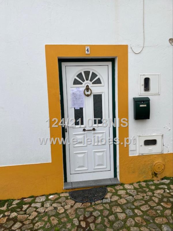 MORADIA