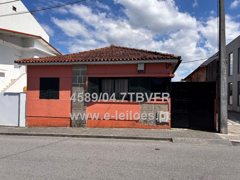 Moradia em Paços de Brandão