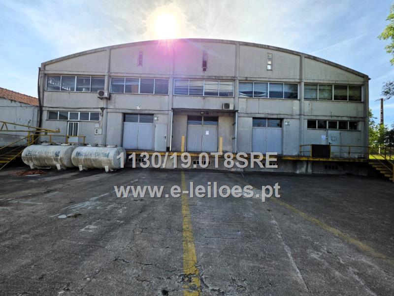 Armazém com 240 m2 em Ansião
