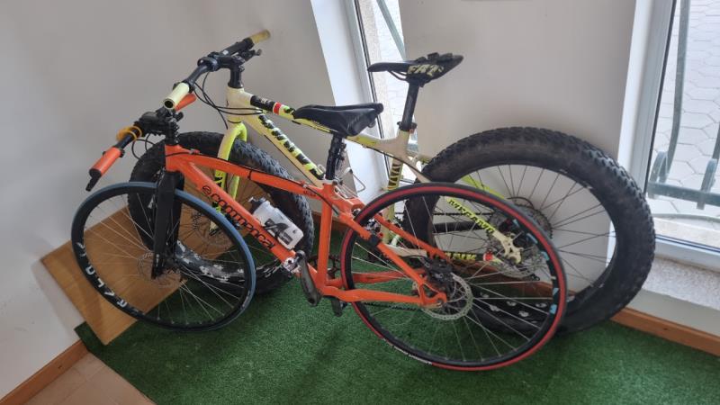 Fotografia de equipamento: Bicicletas