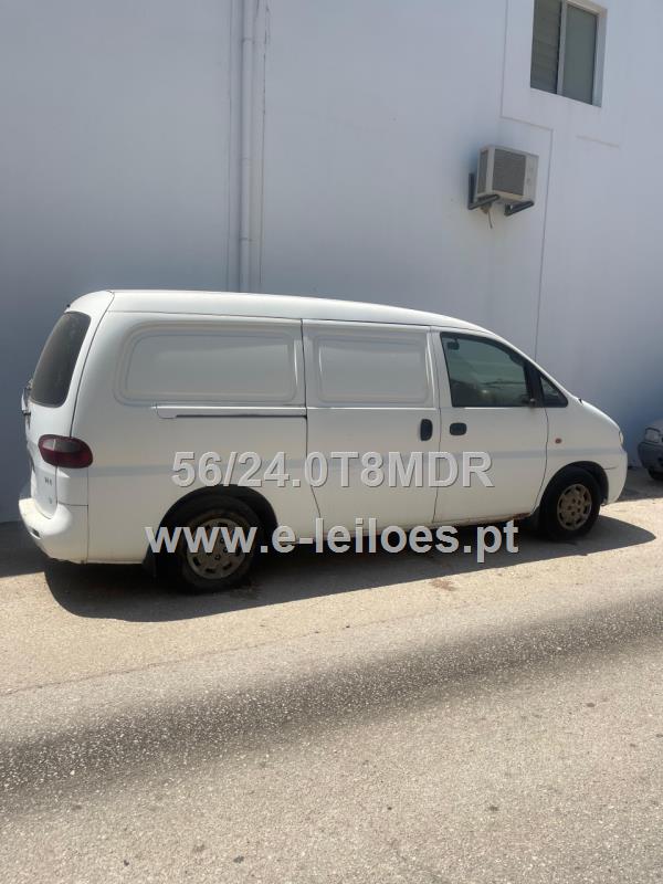 Veículo automóvel marca Hyundai H1