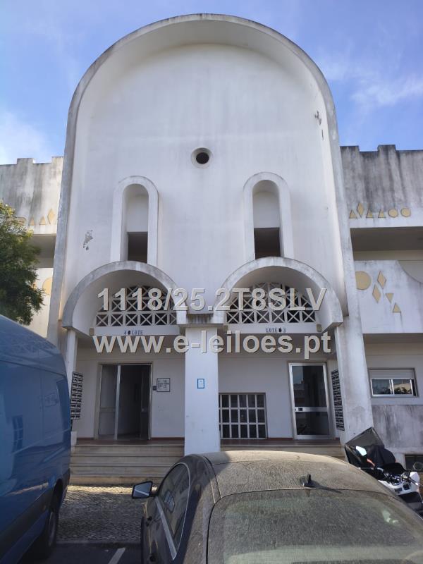 Apartamento com a tipologia T2 situado em Albufeira