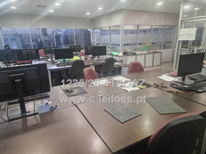 Lote de Equipamento Administrativo