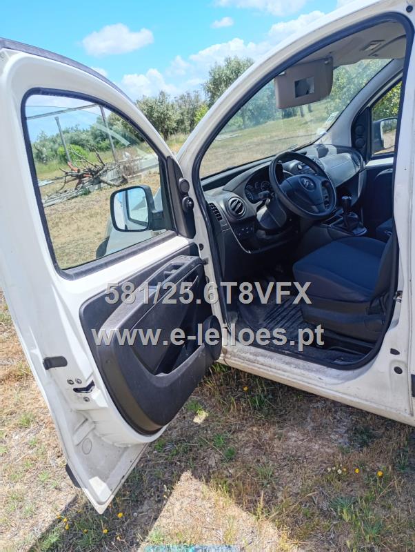Viatura Citroen Nemo matricula 16-QA-12 ano de 2015